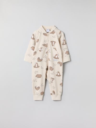 Polarn O. Pyret Haalari taskulla ja karhukuviolla