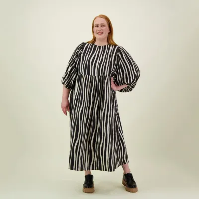 Secret Places Alley Volume Sleeve Midi Dress -Mekko | Licorice - XS