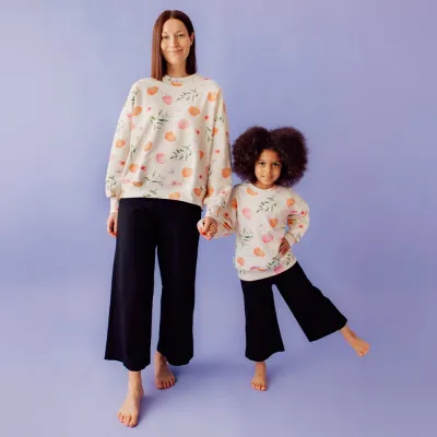 Mother's Day Women's Lovely Sweater -Collegepaita | Vanilla - XL, kuva 1 / 1