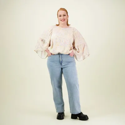 More Love Bell Sleeve Shirt -Paita | Love Storm - XS